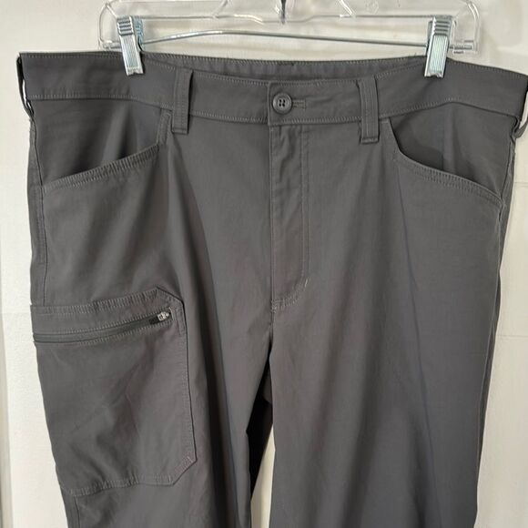 Eddie Bauer Men's Gray Pants Size 38X30 - Picture 2 of 8